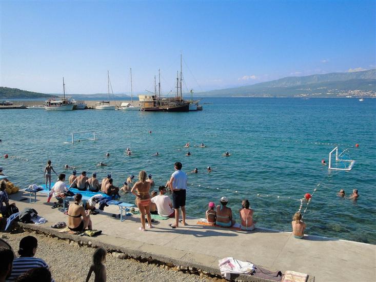 Razmeshcheniye Dra En Silo Ostrov Krk