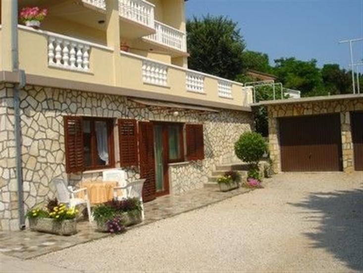 Apartments Dvorničić