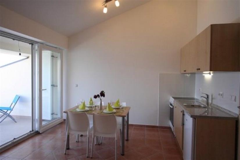 Apartment A6, for 5 persons