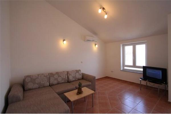 Apartment A6, for 5 persons