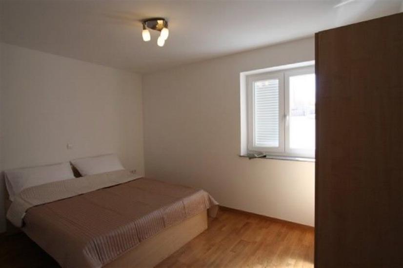 Apartment A5, for 5 persons