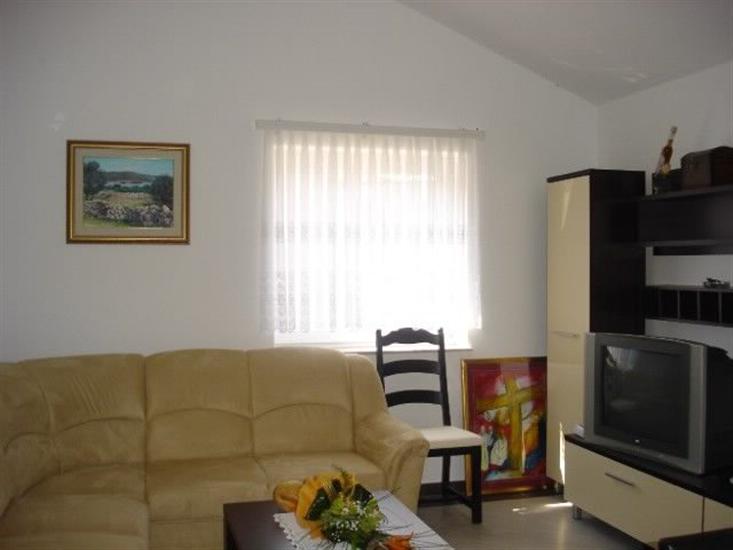 Apartment A2, for 5 persons