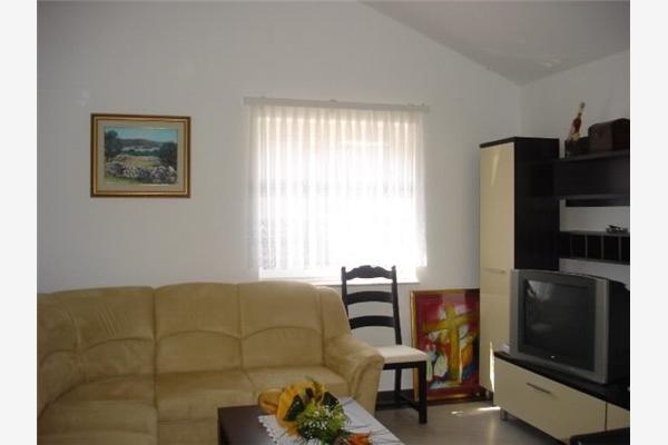 Apartment A2, for 5 persons