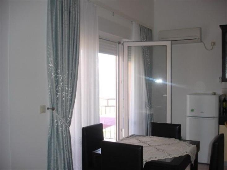Apartment A2, for 5 persons