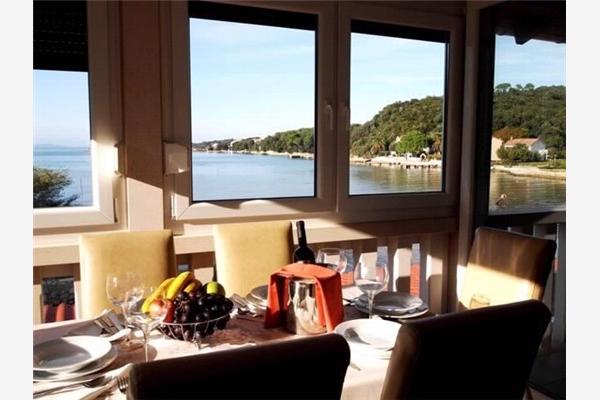 Apartment A5, for 6 persons