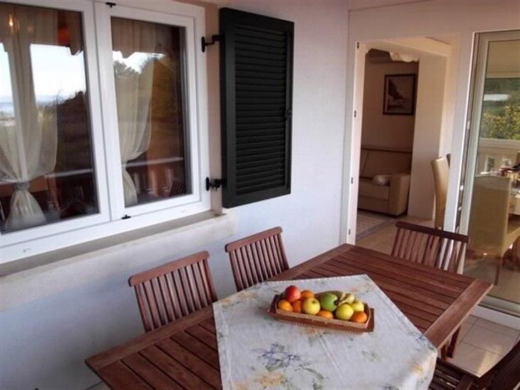 Apartment A5, for 6 persons