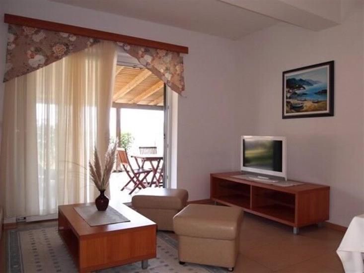 Apartment A2, for 6 persons