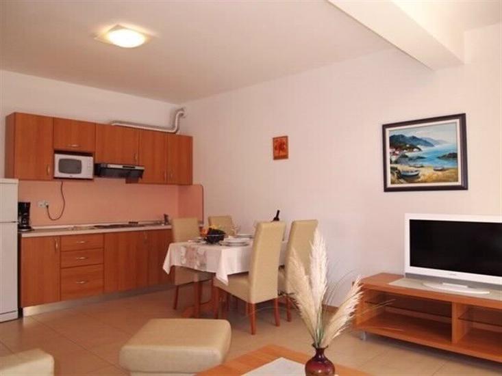Apartment A8, for 4 persons