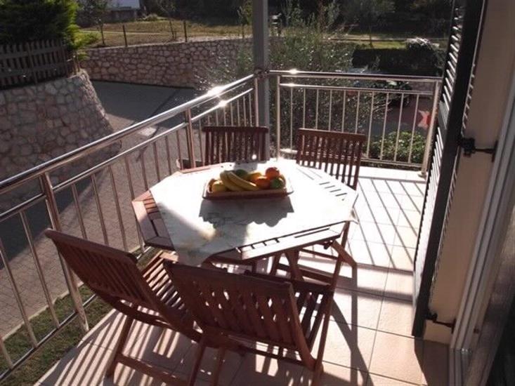 Apartment A8, for 4 persons