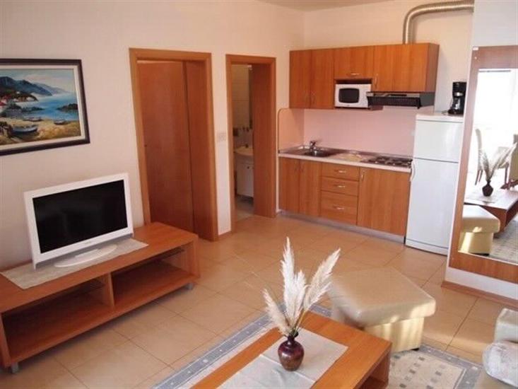 Apartment A6, for 6 persons