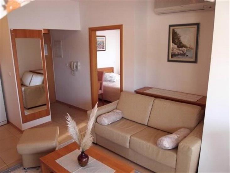 Apartment A6, for 6 persons