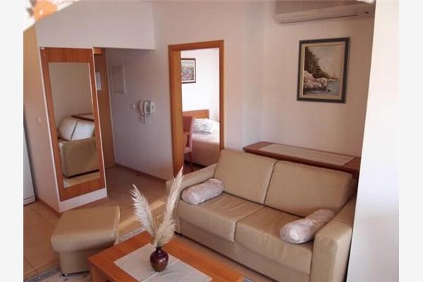 Apartment A6, for 6 persons