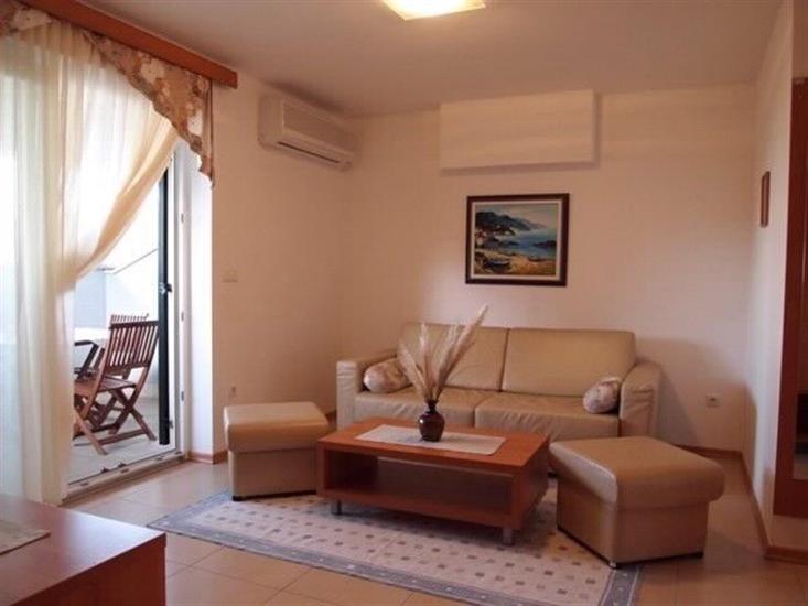 Apartment A9, for 4 persons