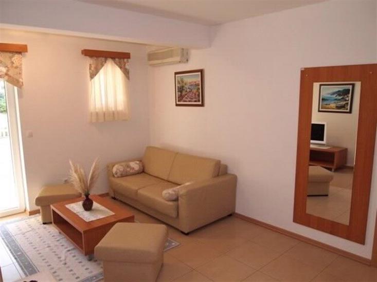 Apartment A4, for 4 persons