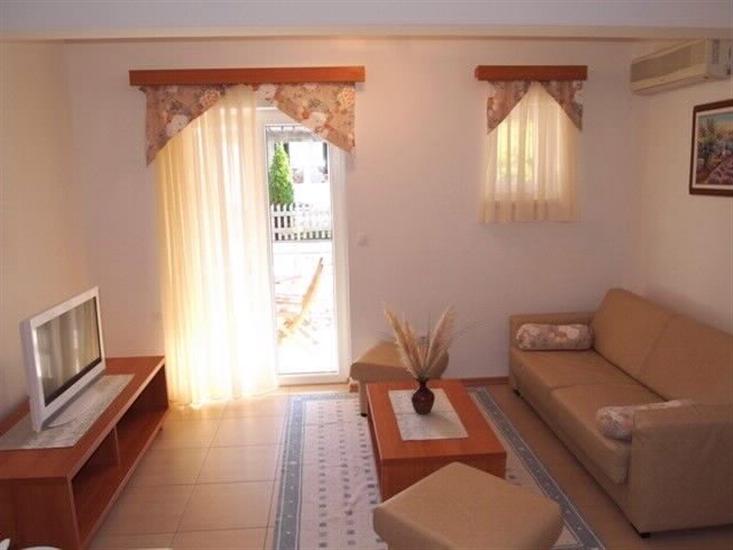 Apartment A4, for 4 persons