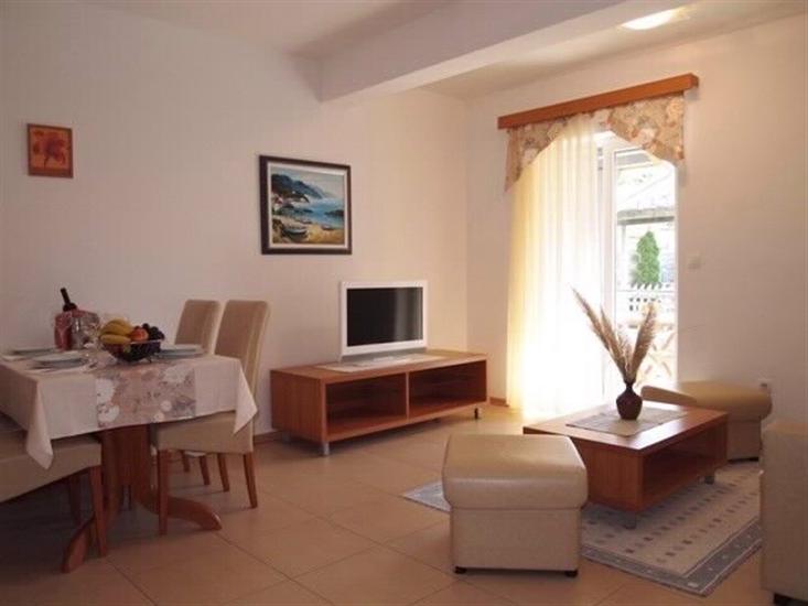 Apartment A4, for 4 persons