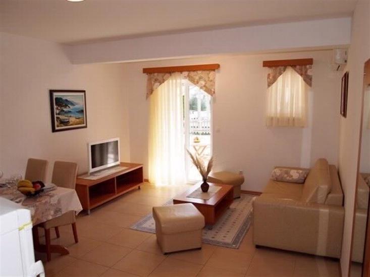 Apartment A7, for 4 persons