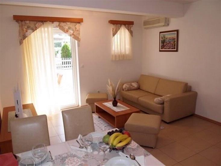 Apartment A7, for 4 persons