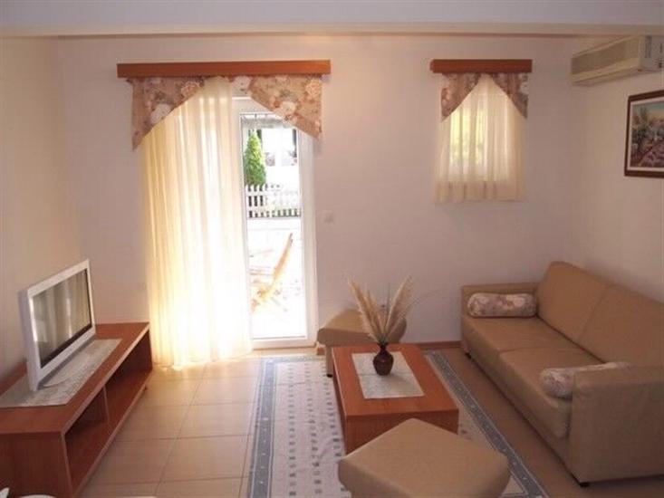 Apartment A7, for 4 persons