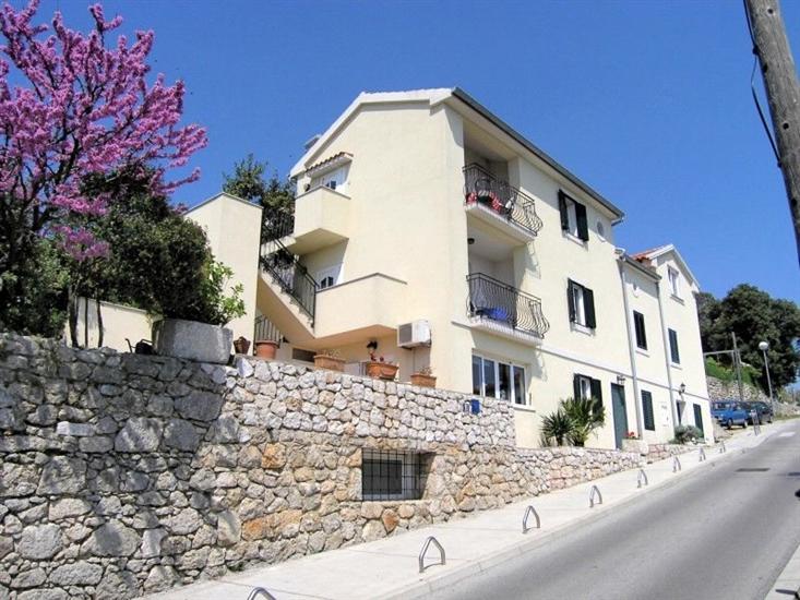 Apartments Depikolzuane