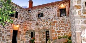 Dom - Starigrad Paklenica