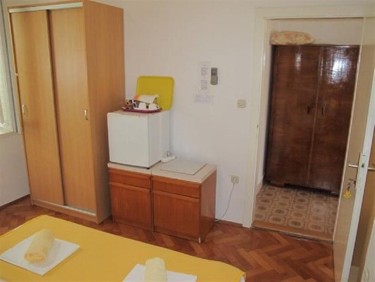Room S2, for 2 persons