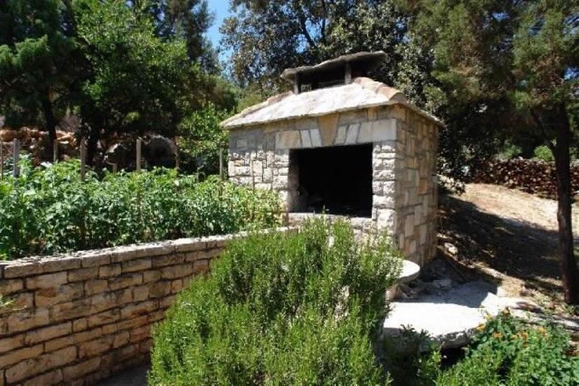 Apartment and Rooms Nikola