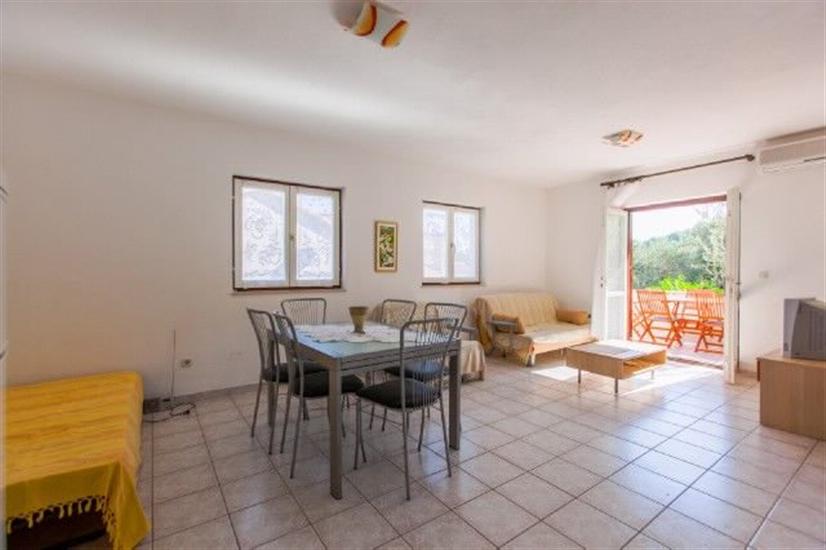 Apartment A3, for 6 persons