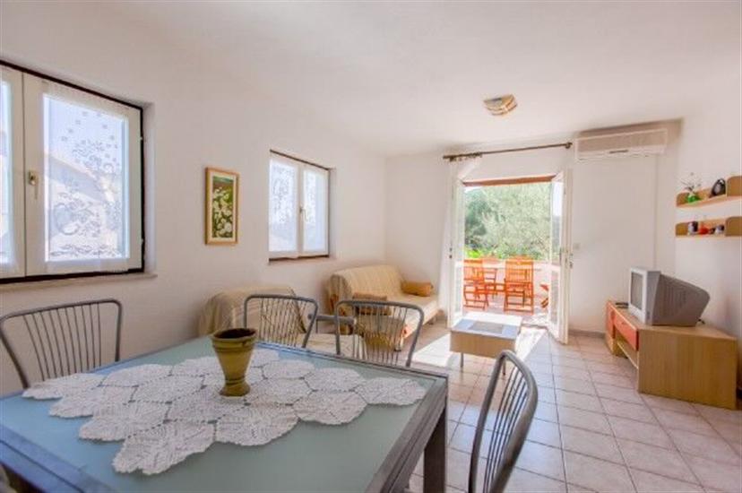 Apartment A3, for 6 persons