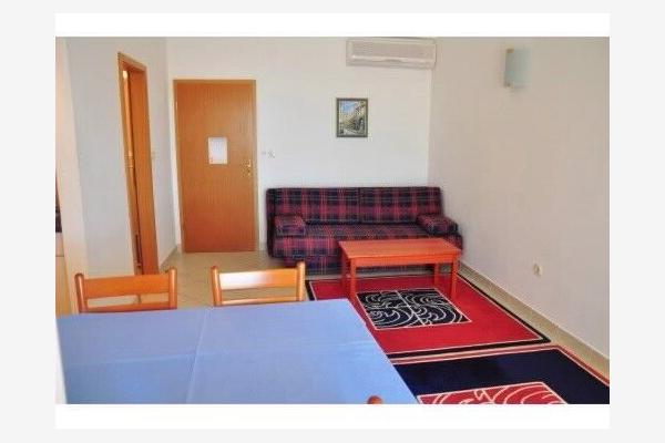 Apartment A7, for 4 persons