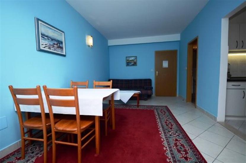 Apartment A6, for 4 persons