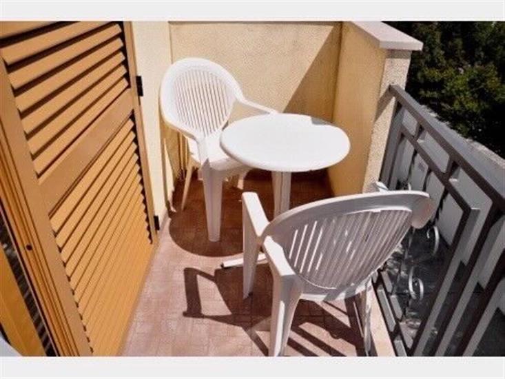 Apartment A8, for 3 persons