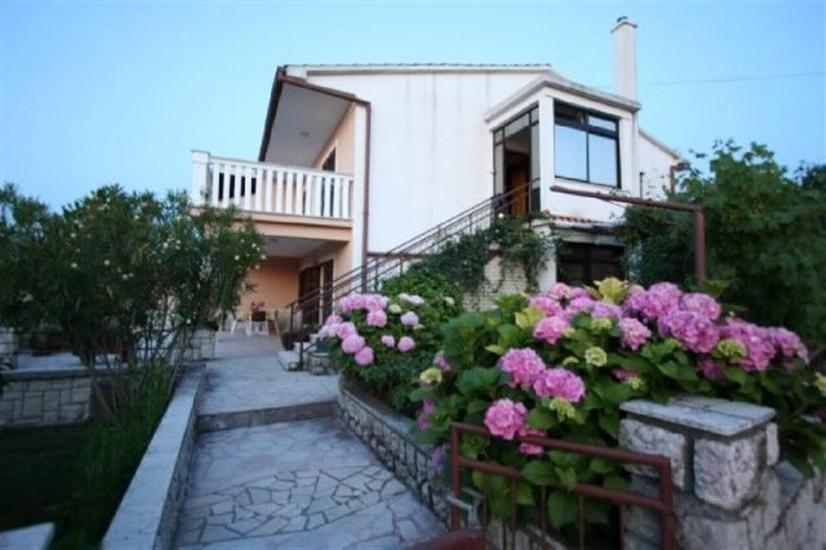 Apartments Grskovic G. Jesenovica