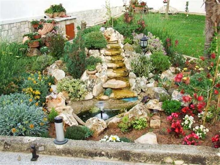 Apartments and Rooms Ana