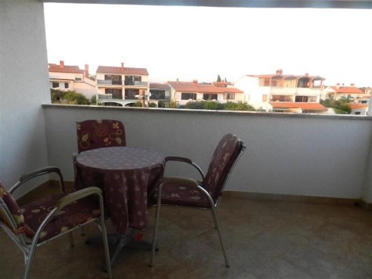 Room S1, for 2 persons