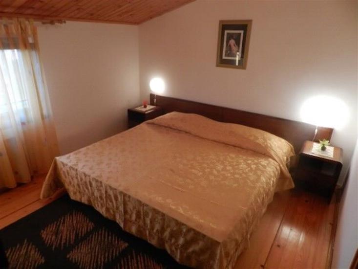 Room S2, for 2 persons