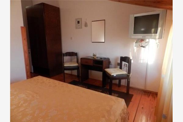 Room S2, for 2 persons