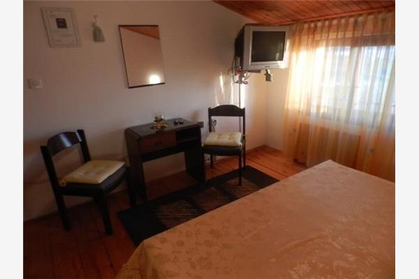 Room S2, for 2 persons