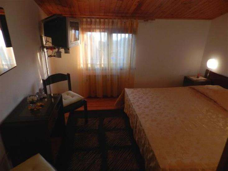 Room S2, for 2 persons