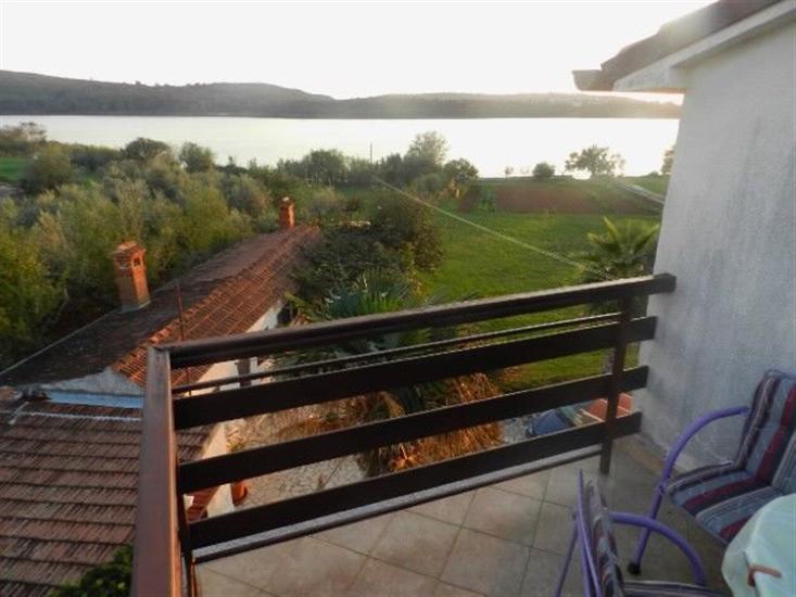 Room S2, for 2 persons