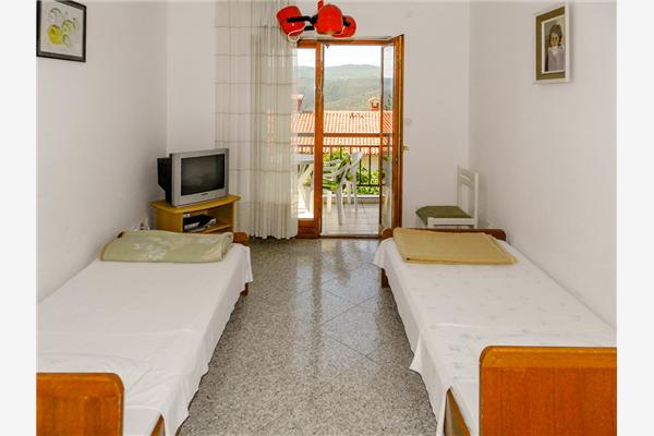 Apartment A4, for 4 persons