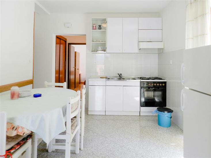 Apartment A4, for 4 persons