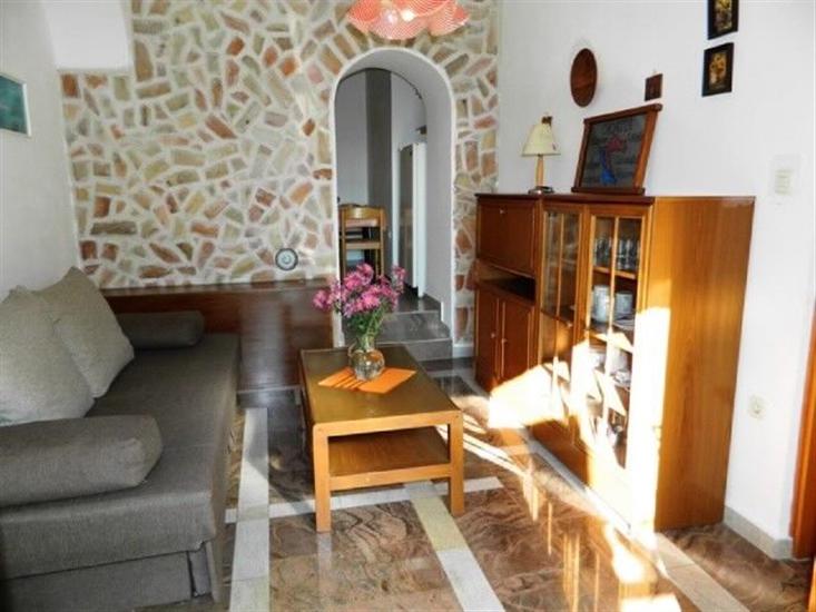 Apartment A1, for 5 persons