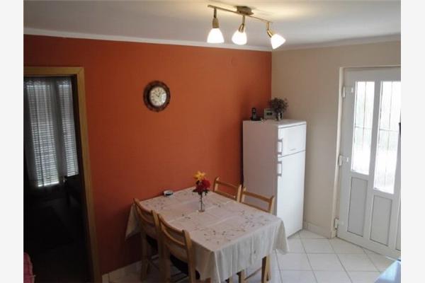 Apartment A2, for 6 persons