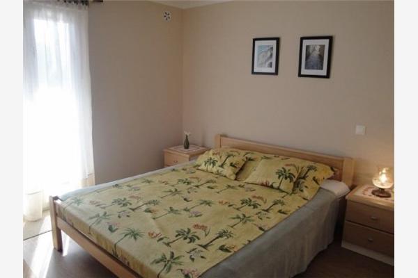 Apartment A2, for 6 persons