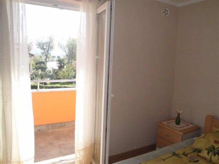 Apartment A2, for 6 persons
