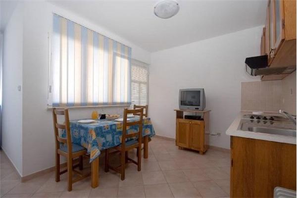 Apartment A2, for 3 persons
