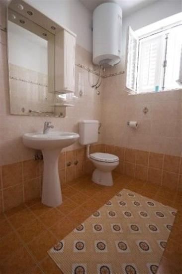 Apartment A5, for 6 persons