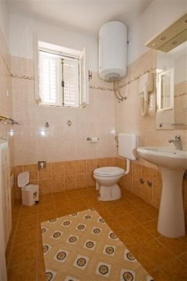 Apartment A4, for 4 persons