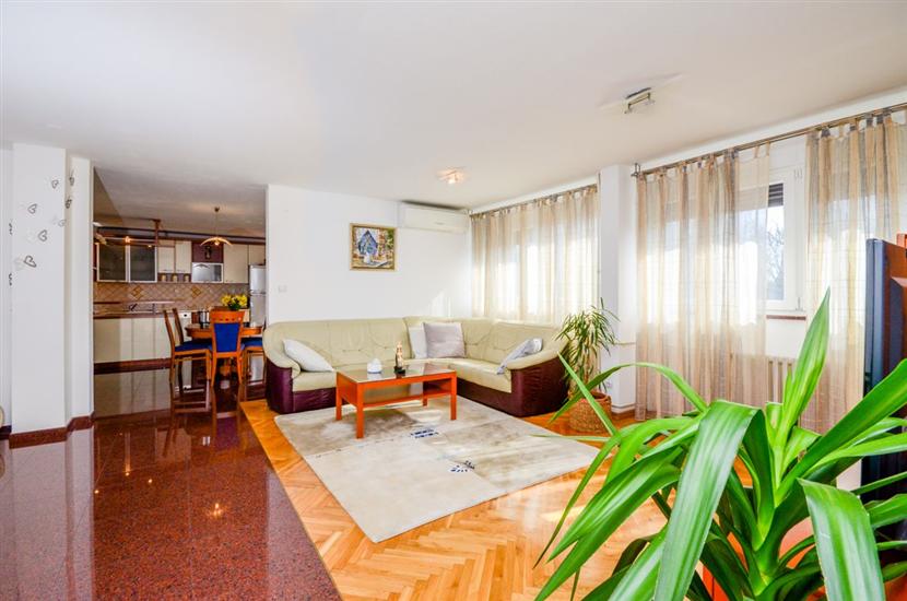 Apartment A1, for 4 persons